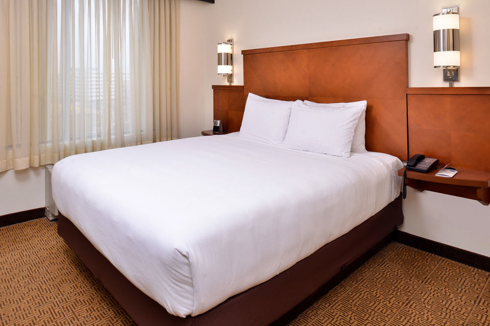 Hyatt Place Herndon Dulles Airport - East Экстерьер фото